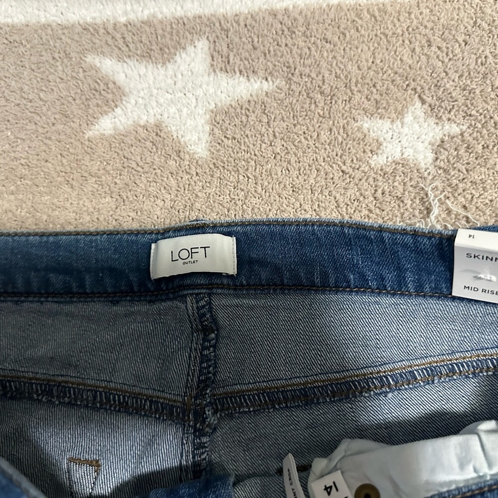 NWT THE LOFT SKINNY CROP MID RISE JEANS SZ 14 - Picture 4 of 6